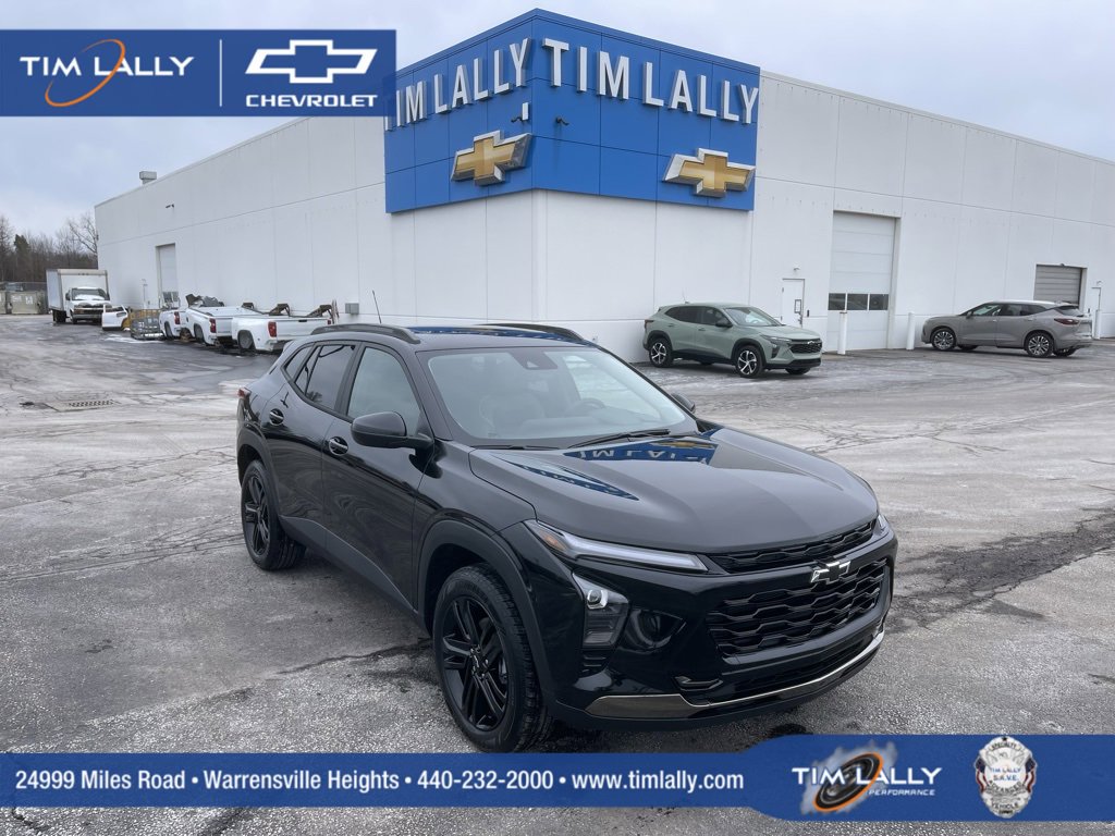 New 2026 Chevrolet Trax ACTIV w/ Sunroof Package