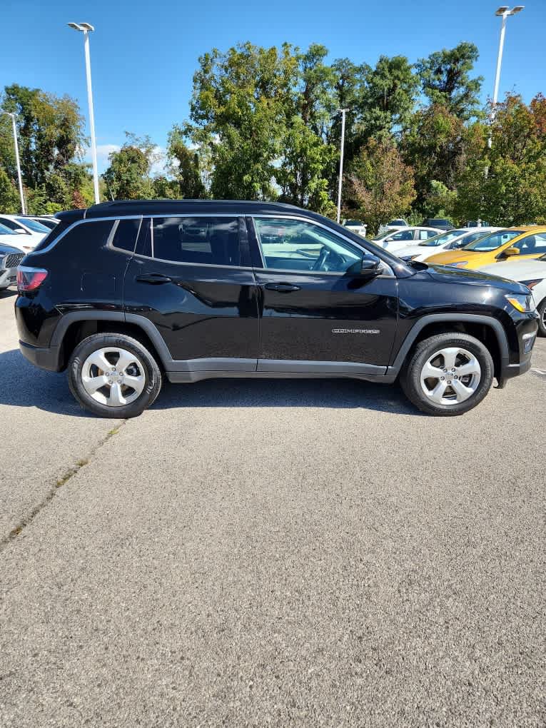 Used 2018 Jeep Compass Latitude w/ Popular Equipment Group AWD/4WD image 20