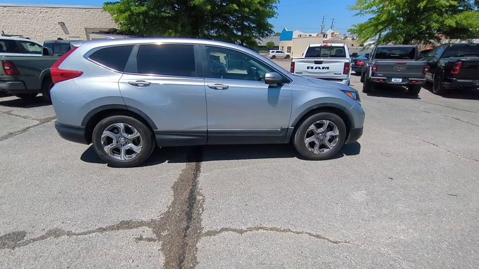 Used 2019 Honda CR-V EX-L image 9