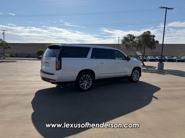 Used 2021 Cadillac Escalade ESV Premium Luxury w/ Driver Assist Tech Package AWD/4WD image 5