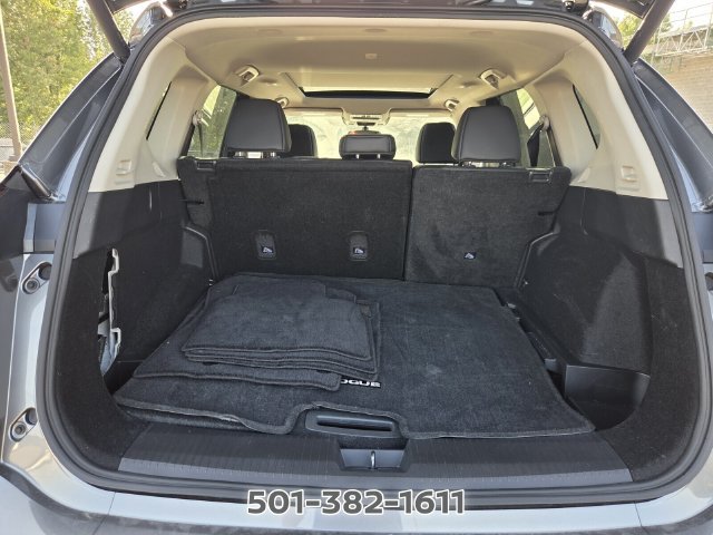 Used 2024 Nissan Rogue SV w/ SV Premium Package AWD/4WD image 18