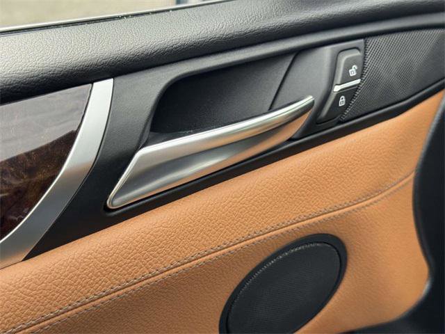 Used 2017 BMW X4 xDrive28i image 14