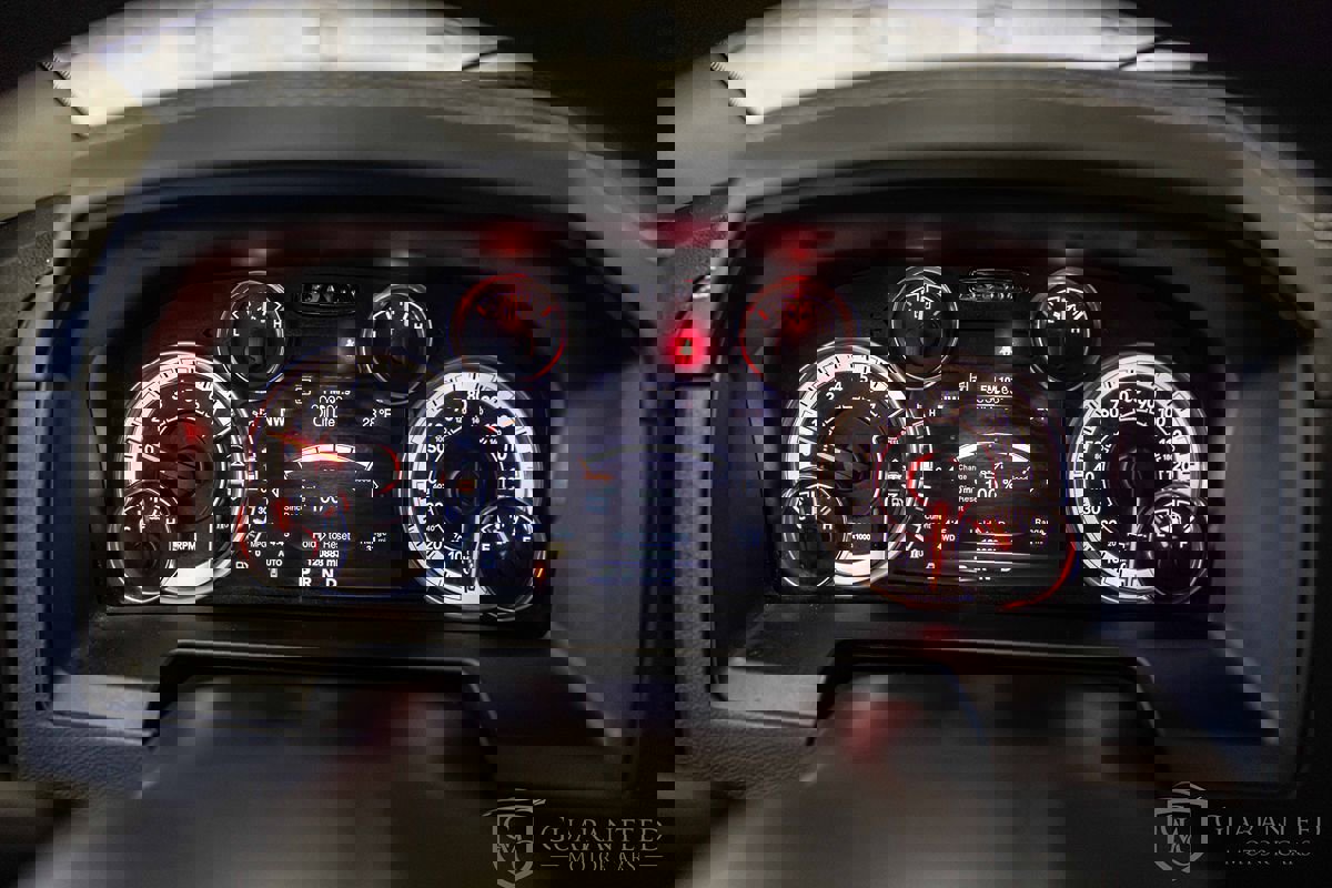 Used 2016 RAM 1500 Laramie w/ Convenience Group image 22