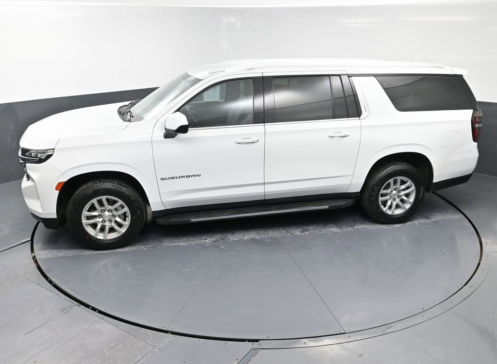 Used 2023 Chevrolet Suburban LT image 48