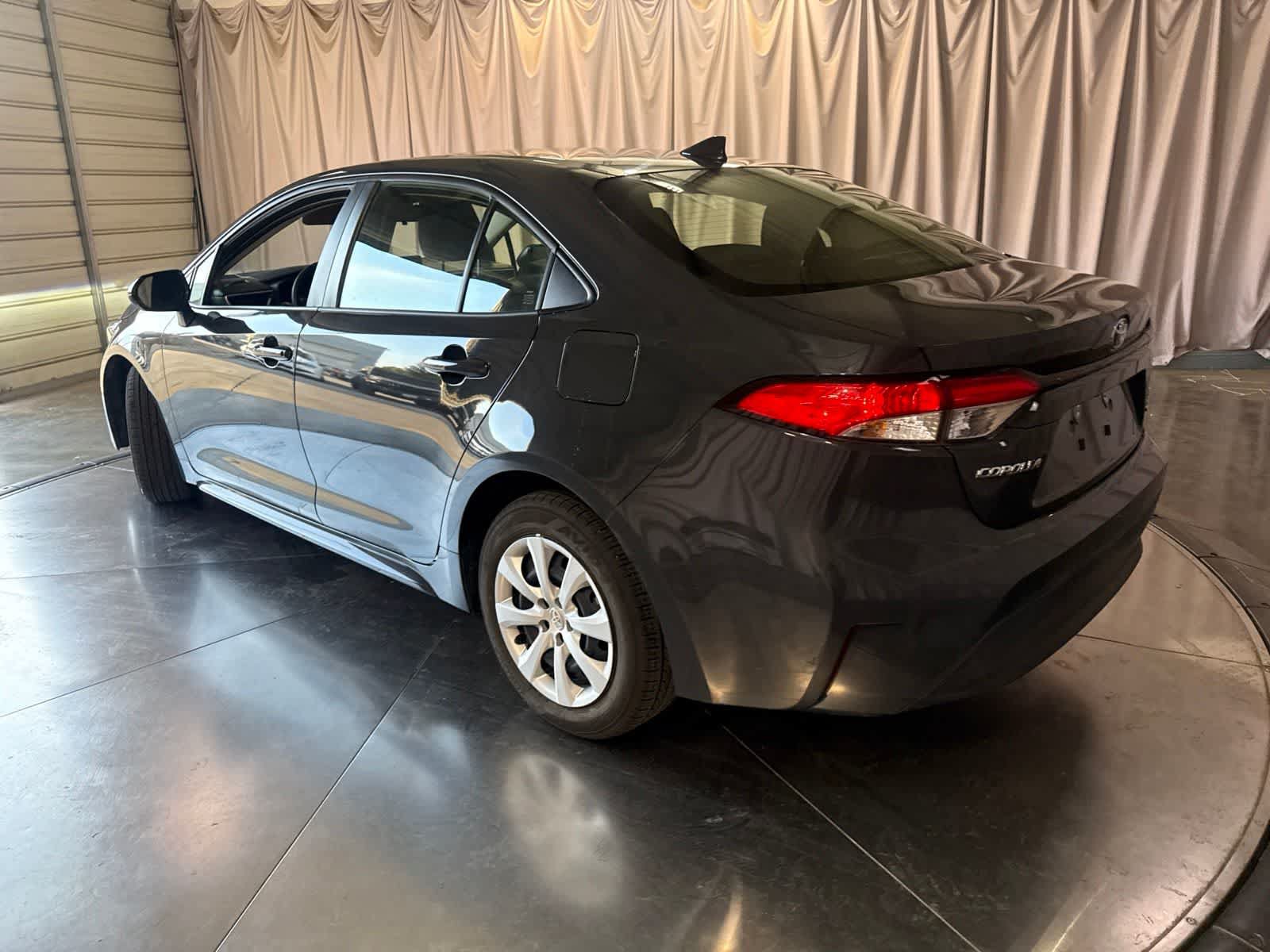 Used 2026 Toyota Corolla LE FWD image 7