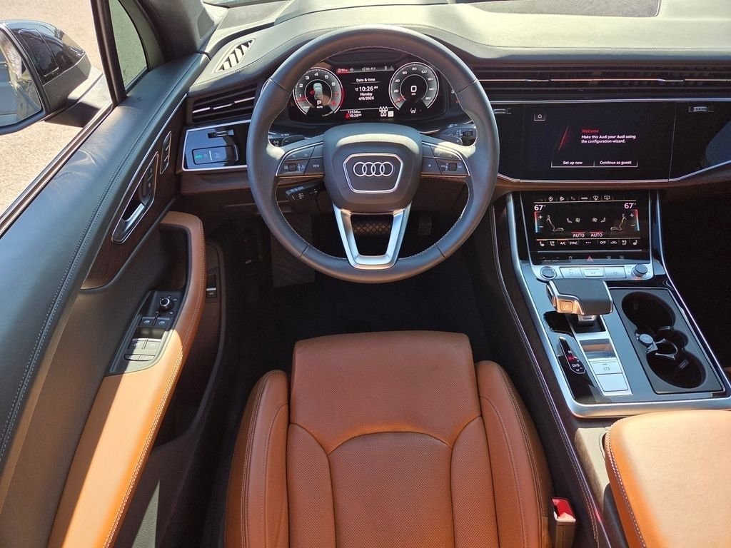 Used 2025 Audi Q7 3.0T Prestige image 4