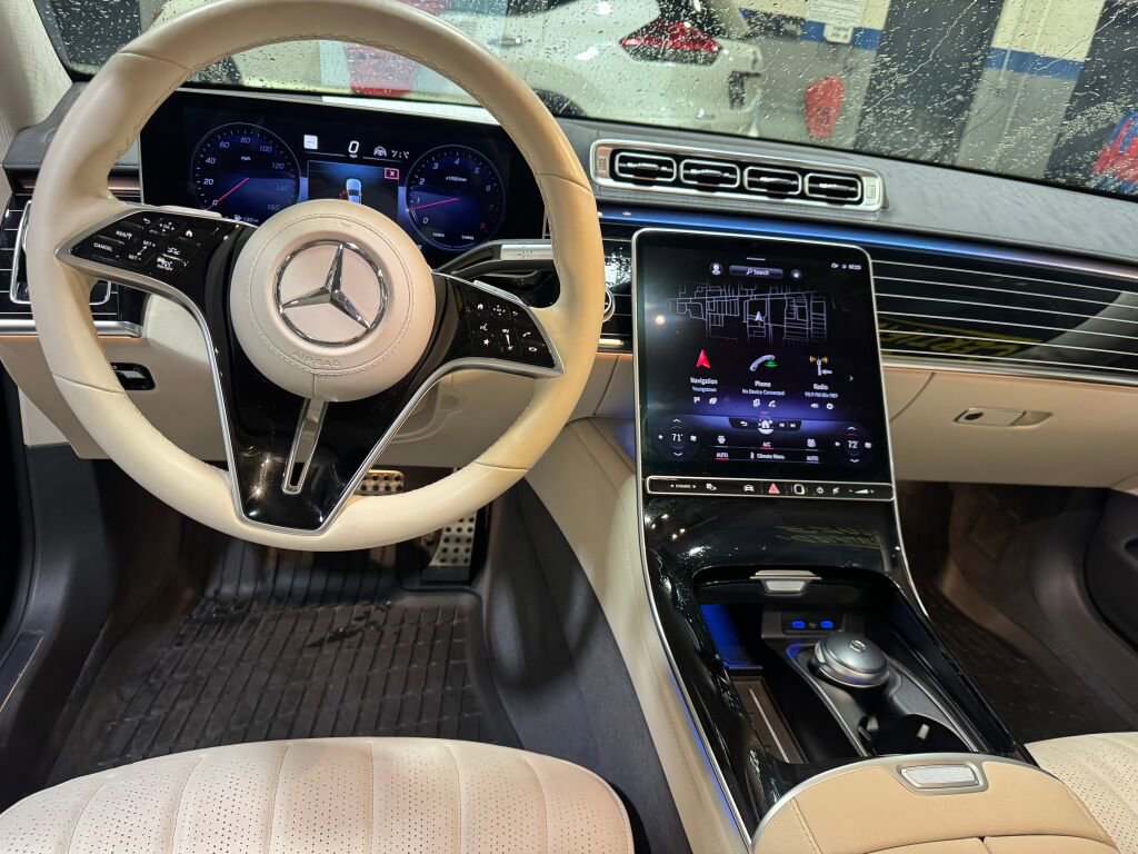 Certified 2023 Mercedes-Benz S 500 4MATIC image 2