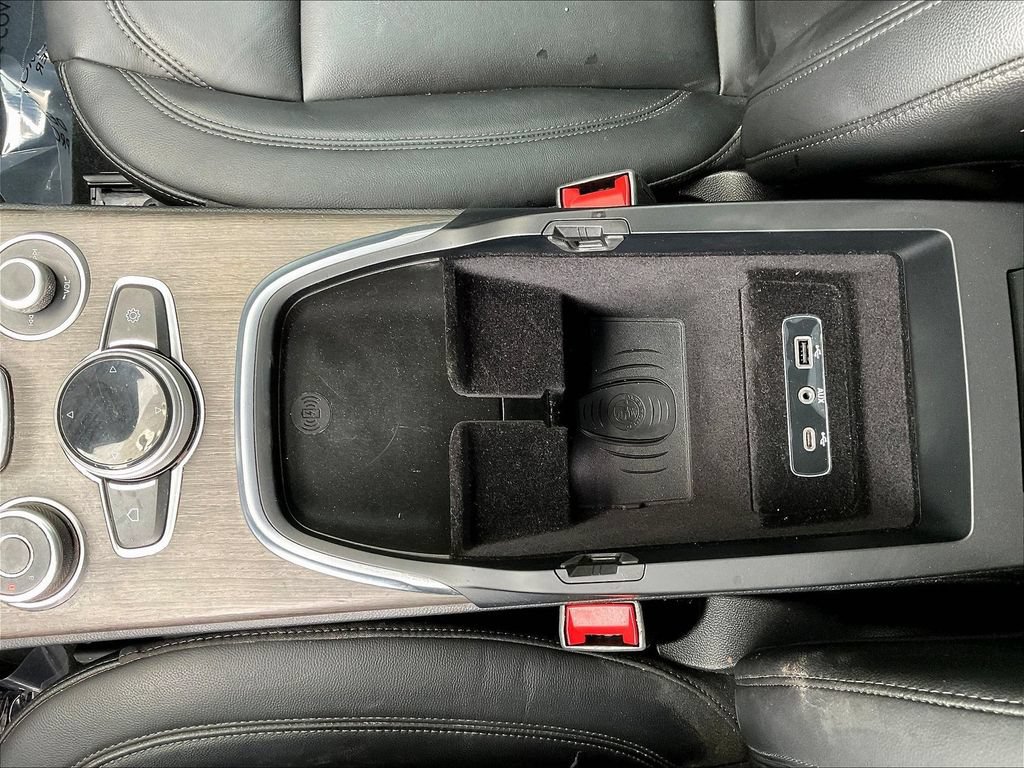 Used 2023 Alfa Romeo Stelvio Ti AWD/4WD image 15