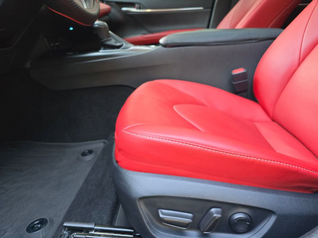 Used 2024 Toyota Camry XSE image 19