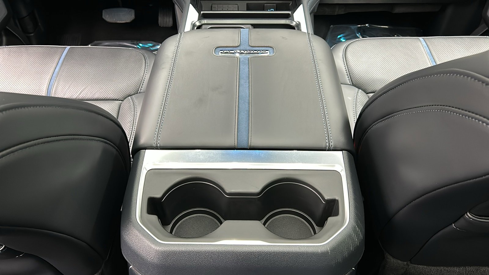 Used 2026 Ford F450 Platinum image 39