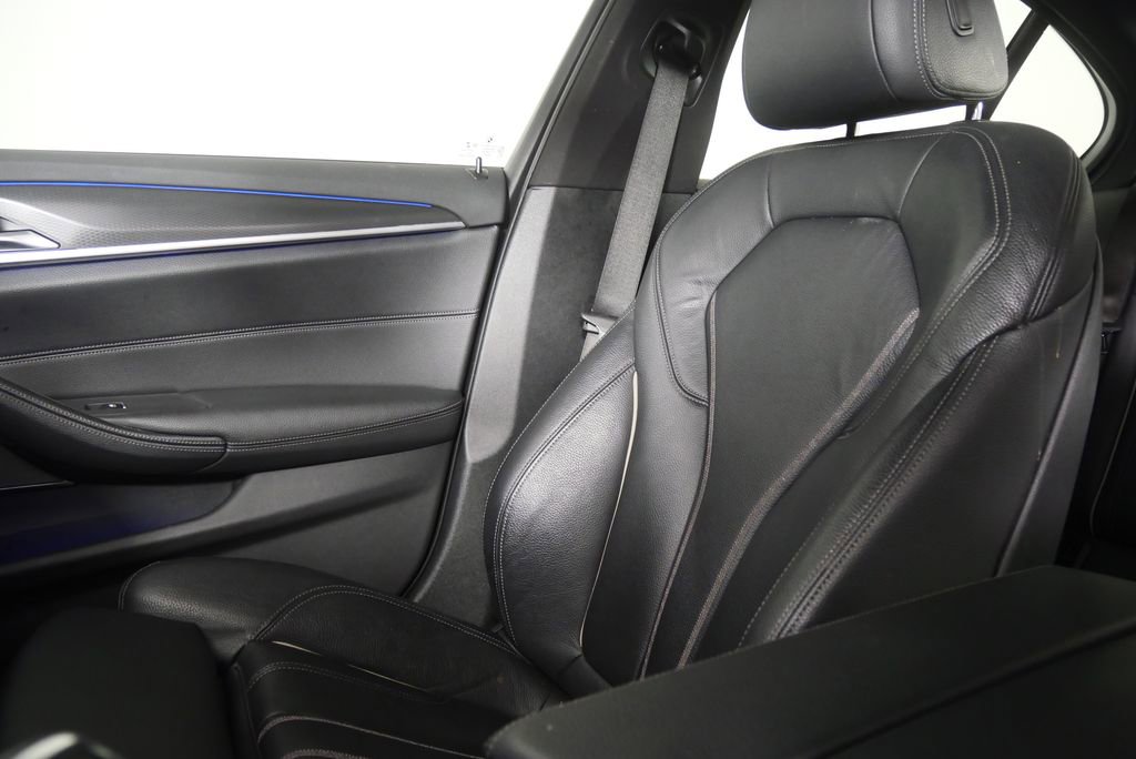 Used 2023 BMW 540i w/ M Sport Package image 24