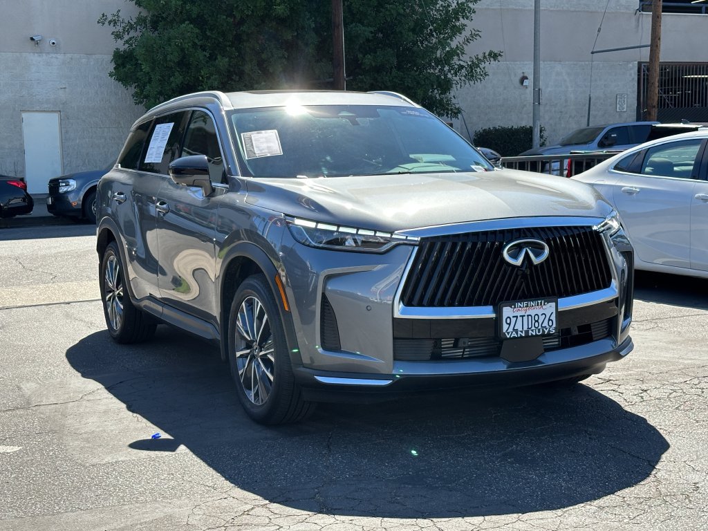 Used 2027 INFINITI QX60 Luxe w/ Cargo Package FWD image 9