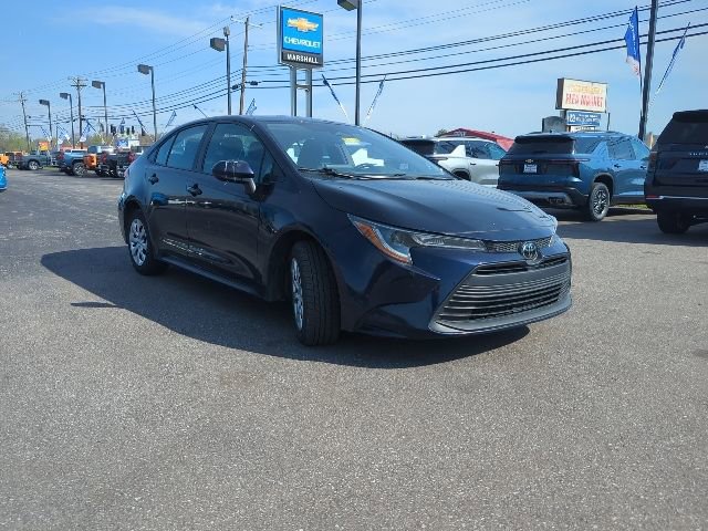 Used 2024 Toyota Corolla LE FWD image 4