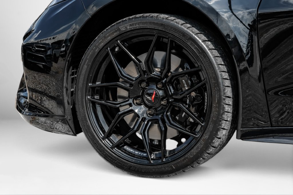 Used 2023 Chevrolet Corvette Z06 w/ Stealth Interior Trim Package RWD image 65