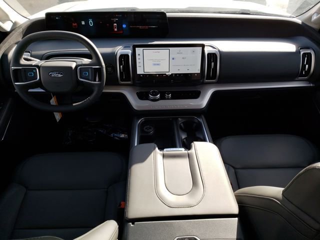 New 2026 Ford Expedition Active image 15