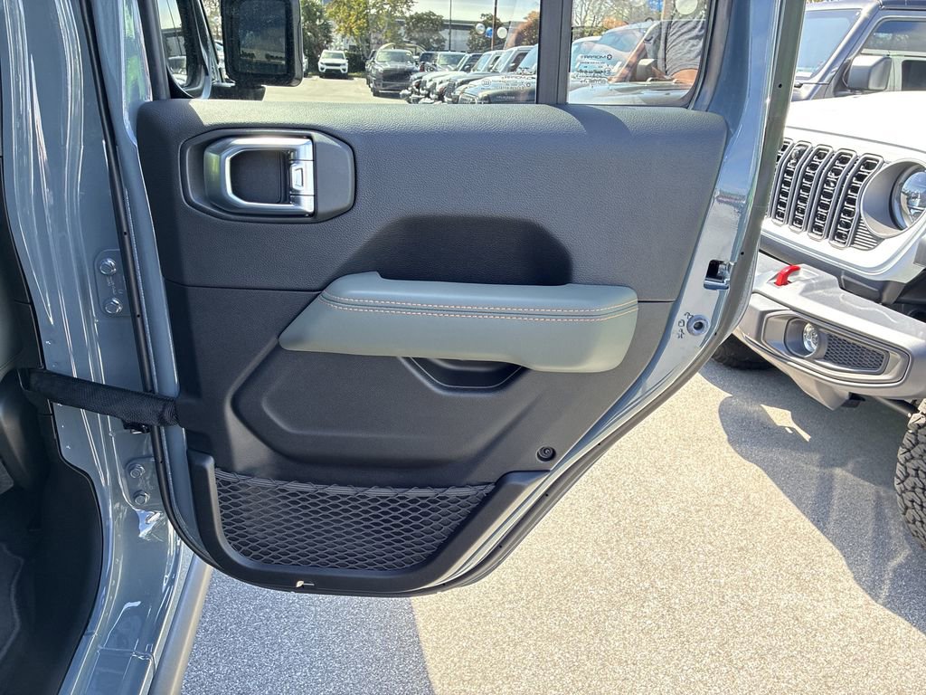 New 2026 Jeep Gladiator Mojave AWD/4WD image 30