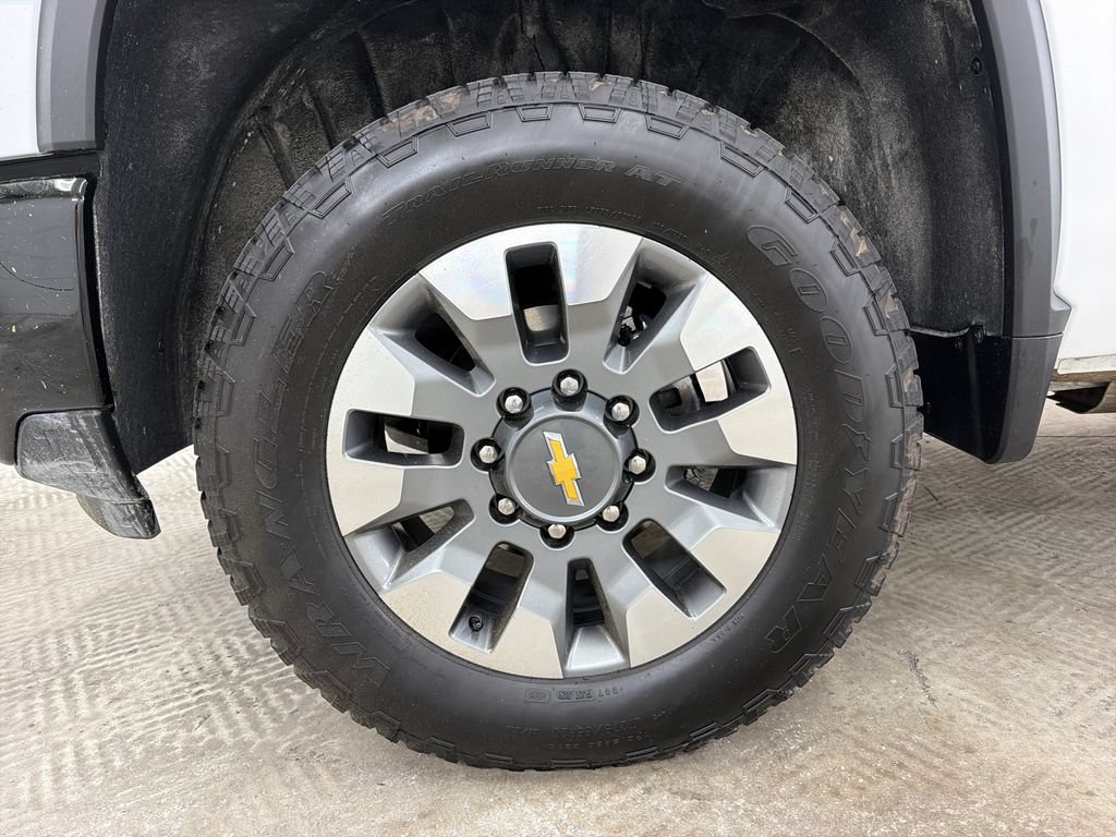 Used 2026 Chevrolet Silverado 2500 Custom w/ Custom Value Package RWD image 13
