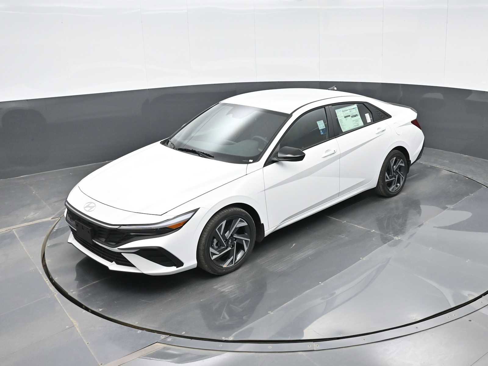 New 2025 Hyundai Elantra SEL image 24