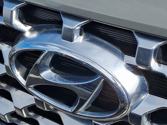 Used 2022 Hyundai Santa Fe SEL w/ Convenience + Premium Package AWD/4WD image 3
