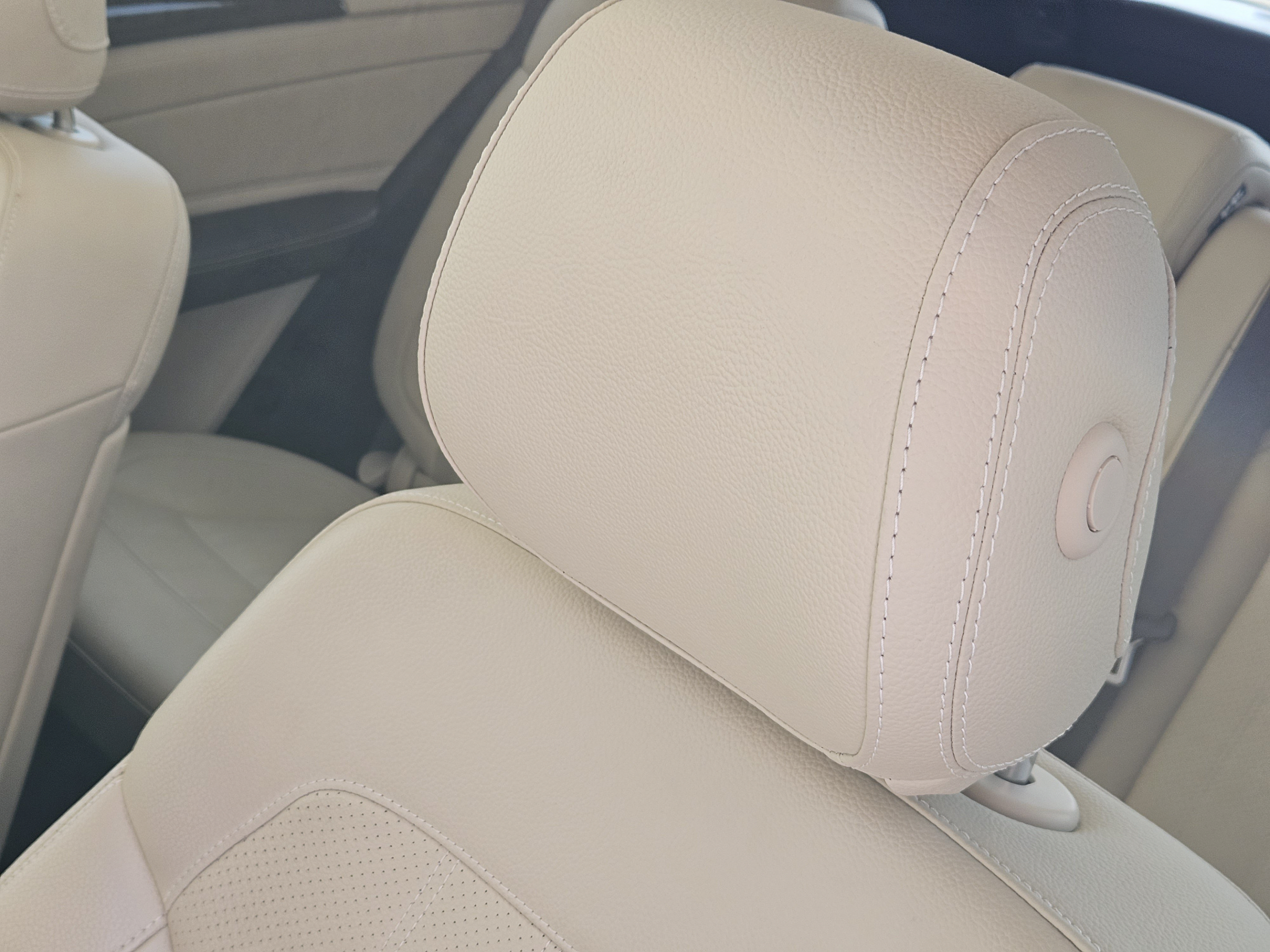 Used 2018 Mercedes-Benz GLE 350 4MATIC image 11