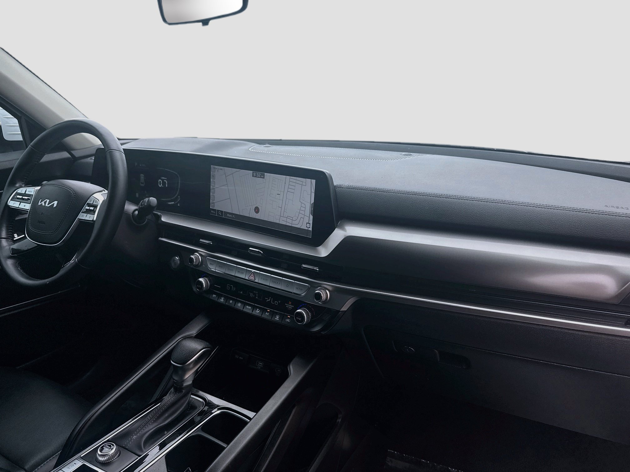 Used 2024 Kia Telluride LX FWD image 30