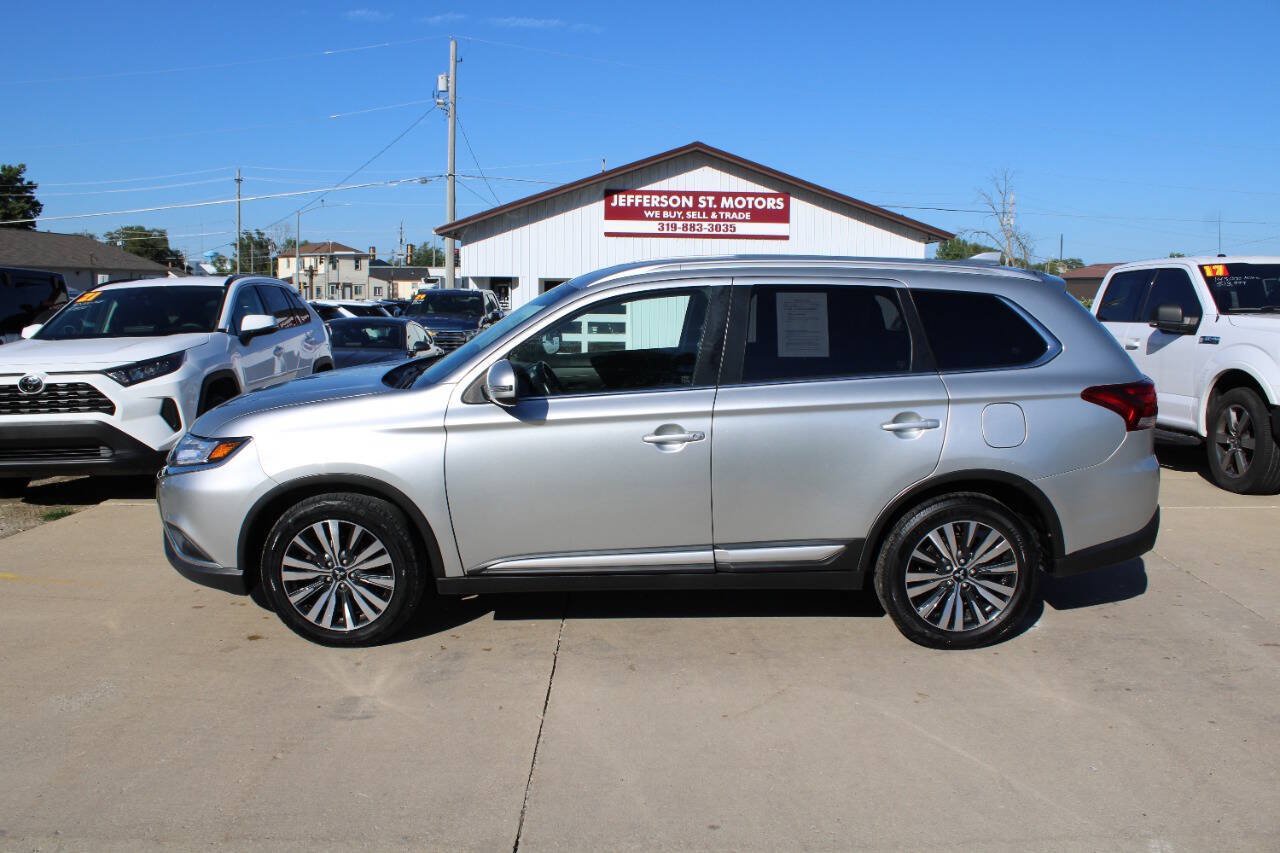 Used 2020 Mitsubishi Outlander SEL FWD image 1