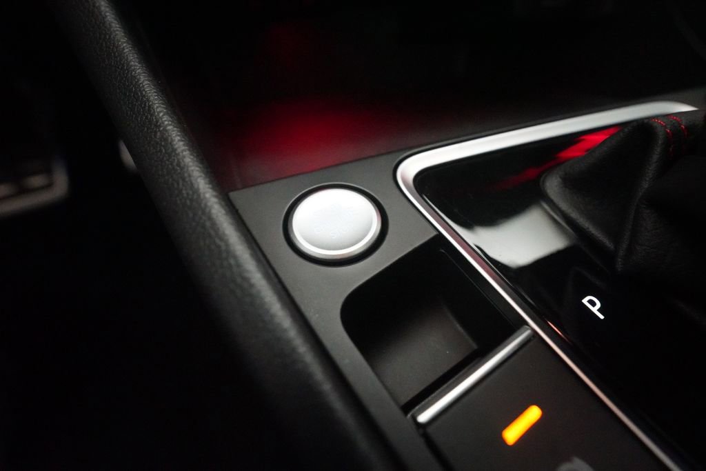 Used 2019 Volkswagen Jetta GLI Autobahn image 30