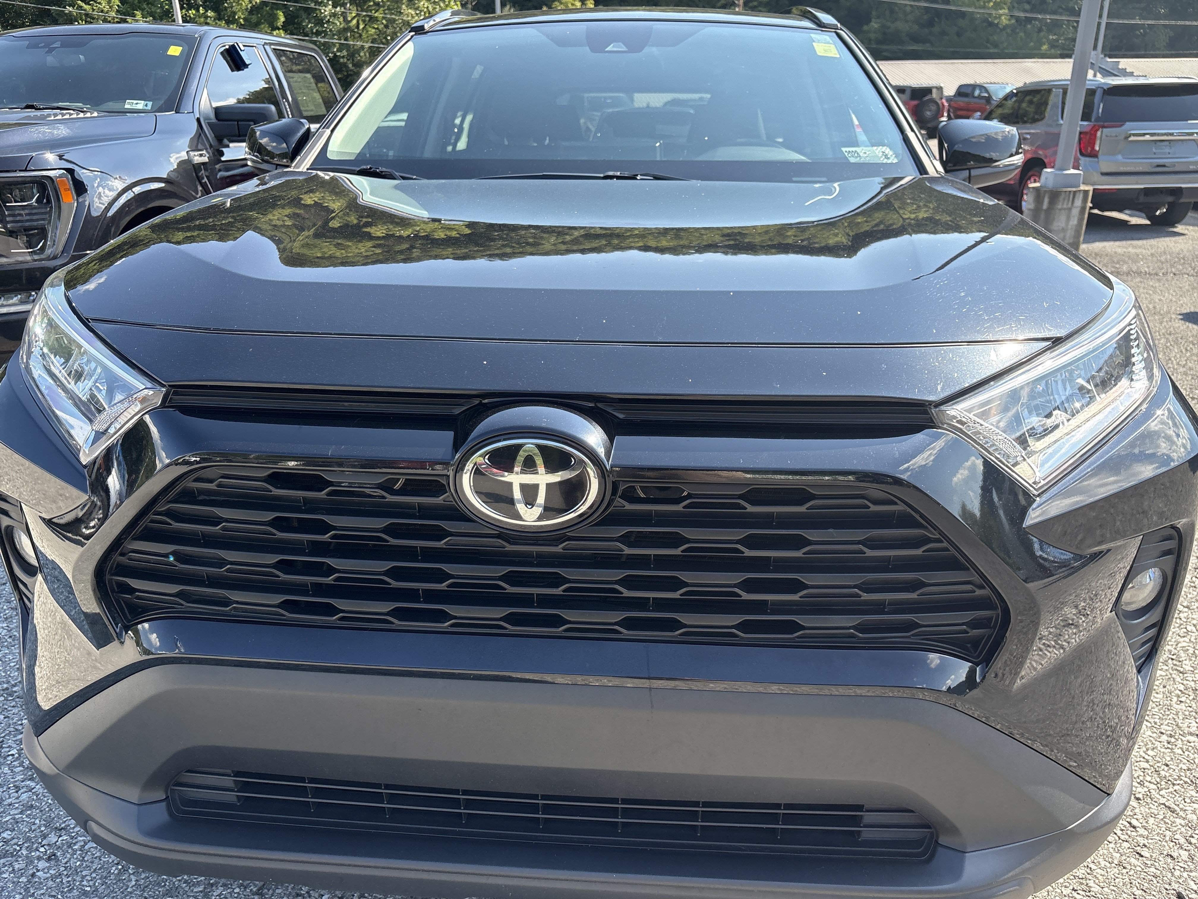 Used 2021 Toyota RAV4 XLE AWD/4WD image 13