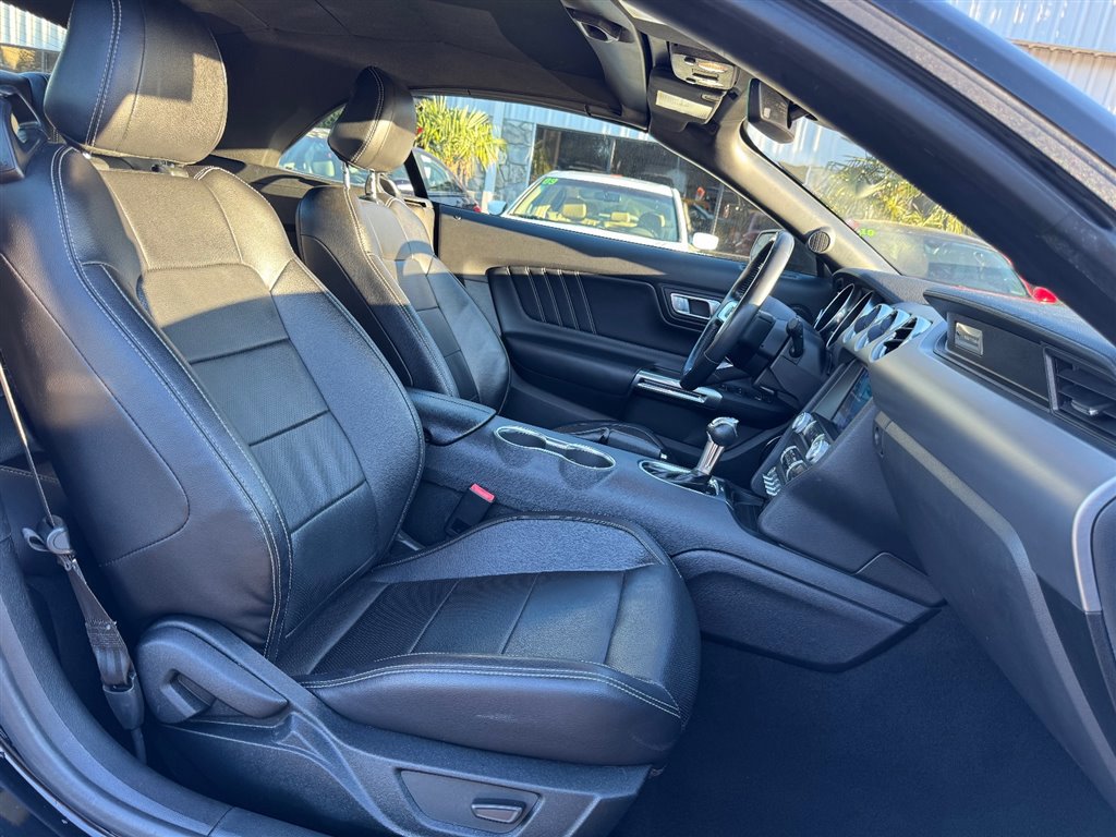 Used 2023 Ford Mustang Premium image 25