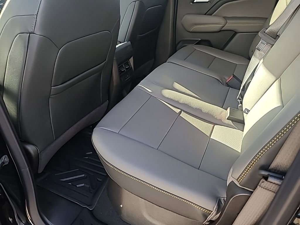 New 2026 Chevrolet Colorado ZR2 w/ Technology Package image 16