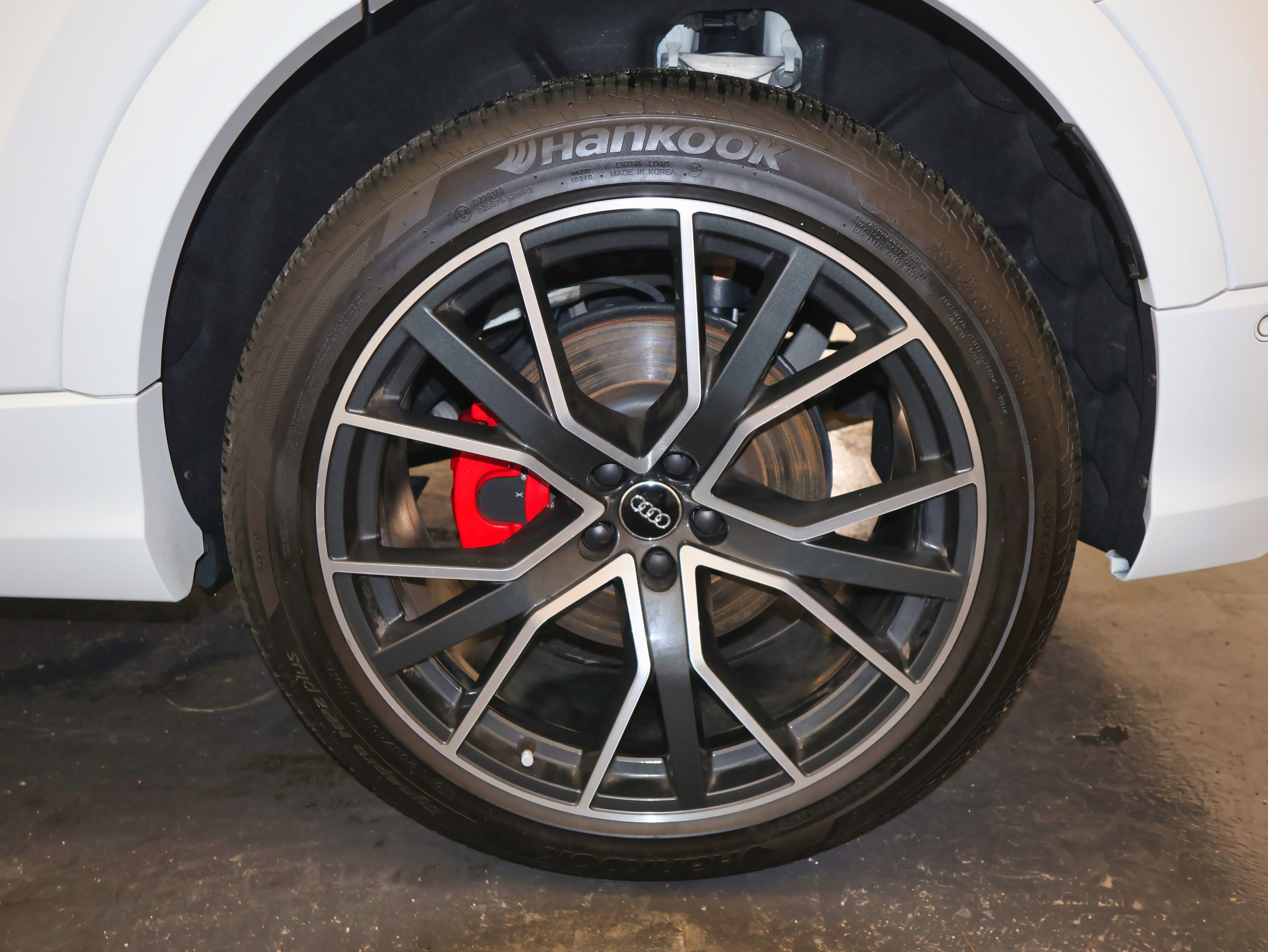 Used 2019 Audi Q8 Premium Plus w/ Premium Plus image 43