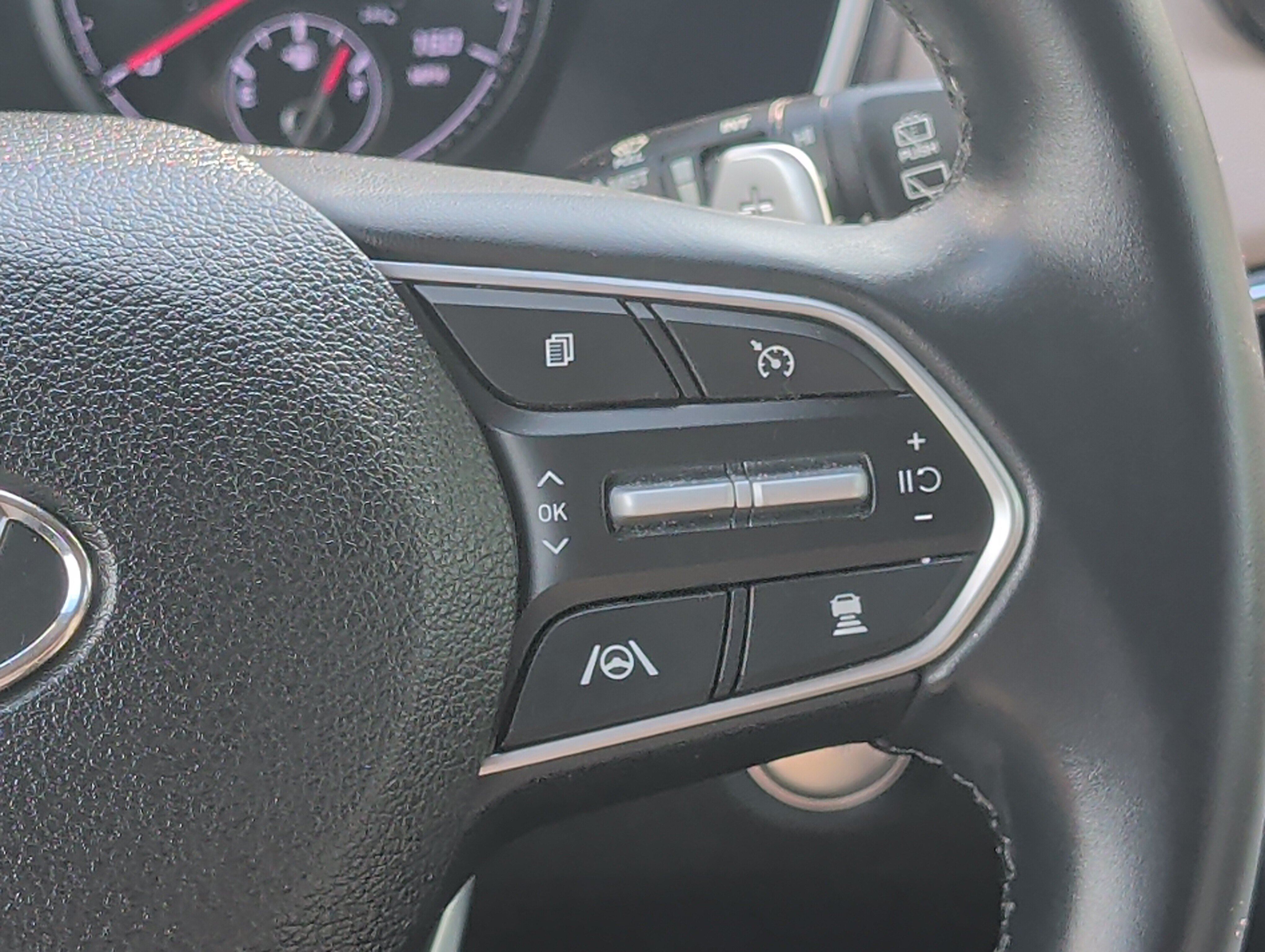 Used 2023 Hyundai Santa Fe SEL AWD/4WD image 29
