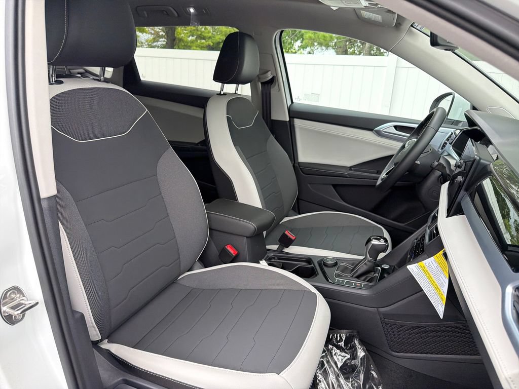 New 2026 Volkswagen Taos SE AWD/4WD image 35