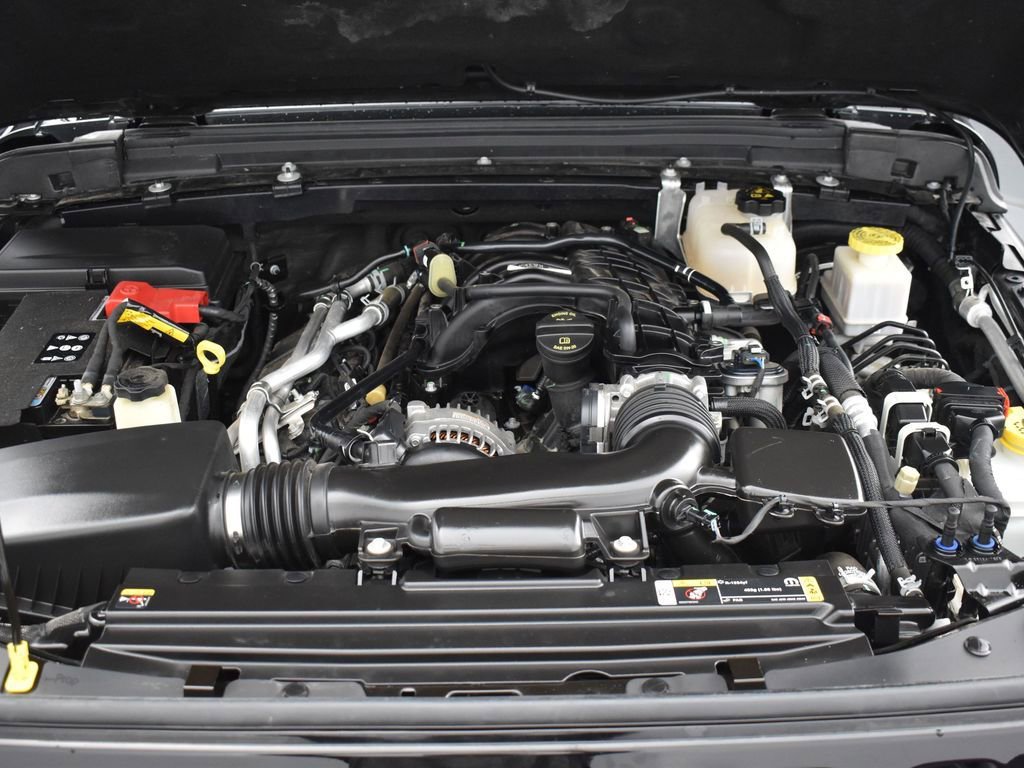 Used 2023 Jeep Gladiator Rubicon w/ Cold Weather Group image 9