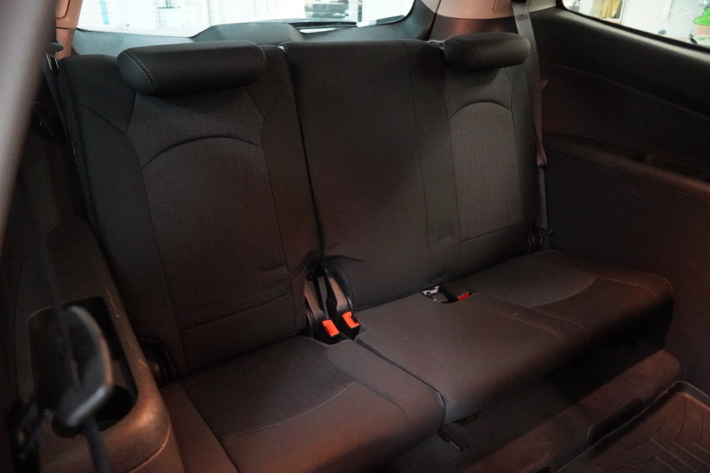 Used 2013 Chevrolet Traverse LT FWD image 24