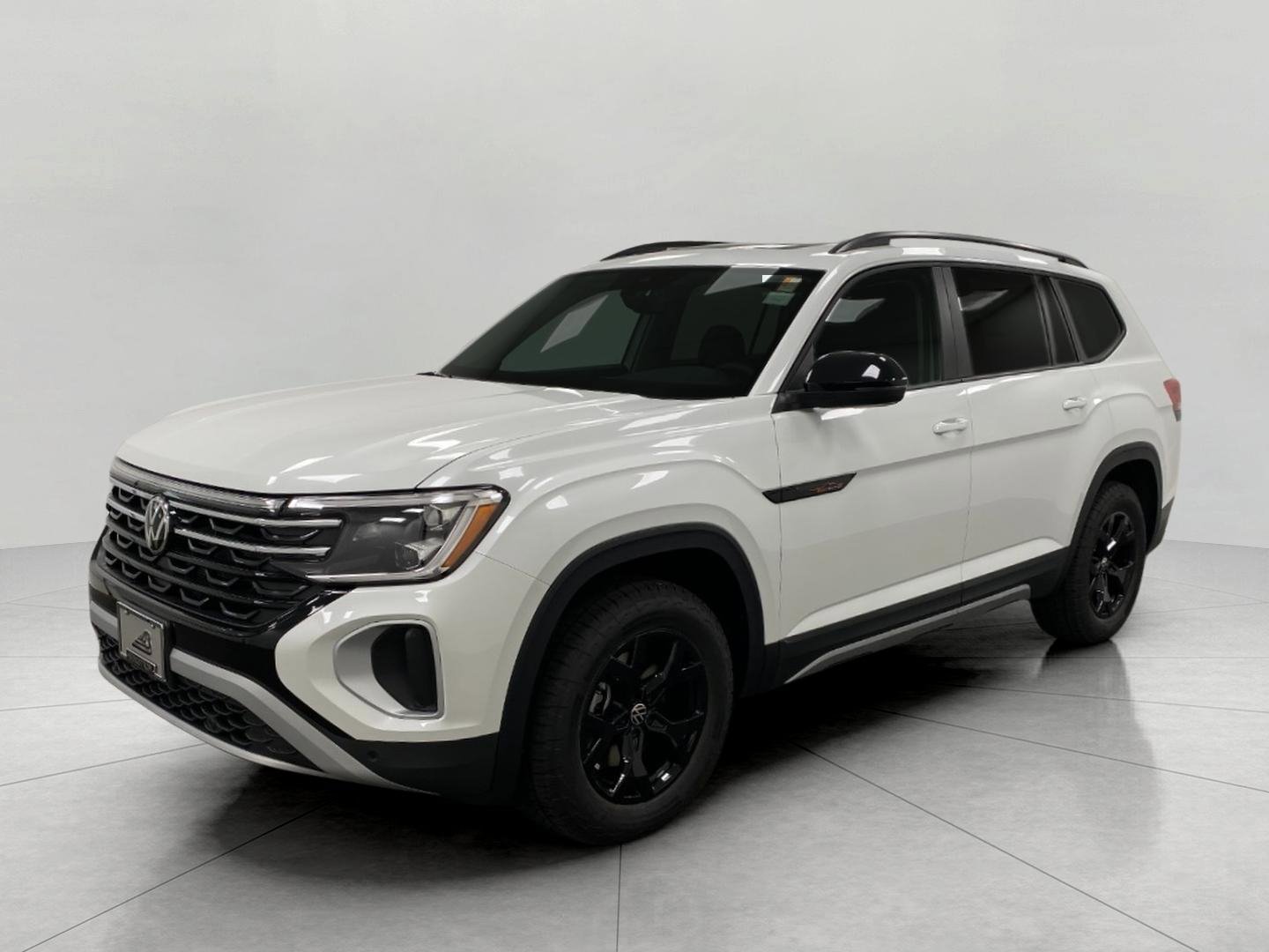 New 2026 Volkswagen Atlas Peak Edition image 10