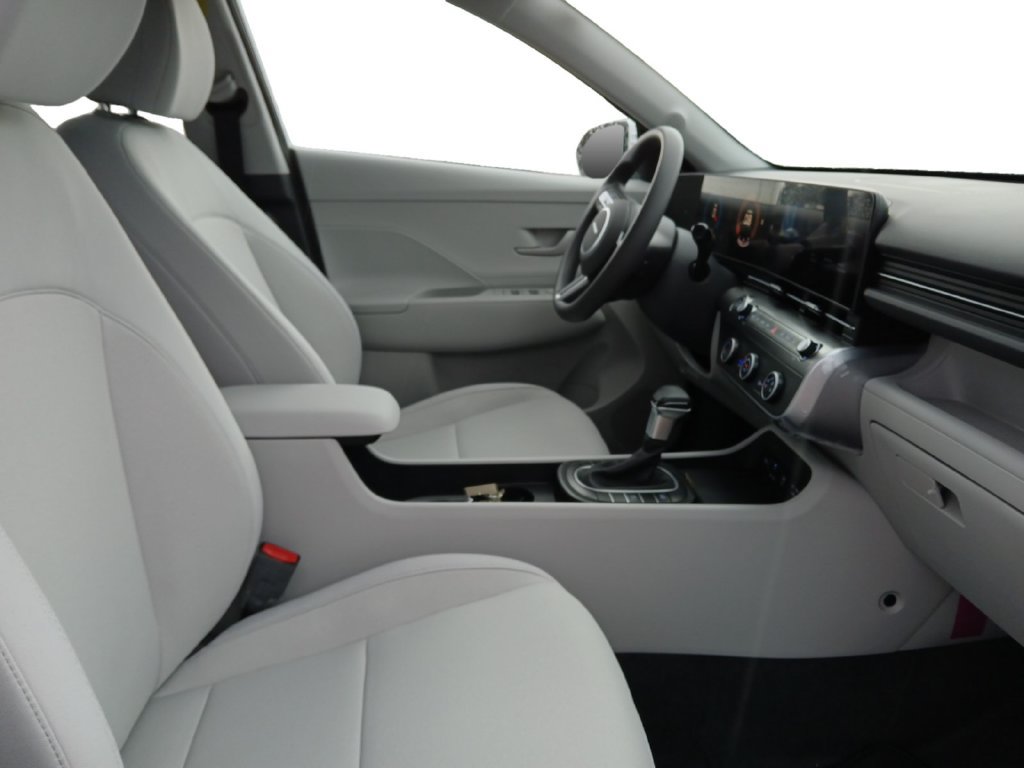 New 2027 Hyundai Kona SE FWD image 15