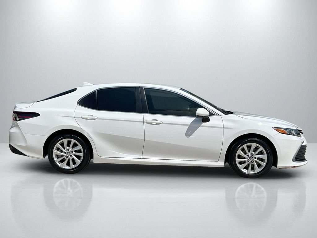 Used 2024 Toyota Camry LE w/ Convenience Package FWD image 4