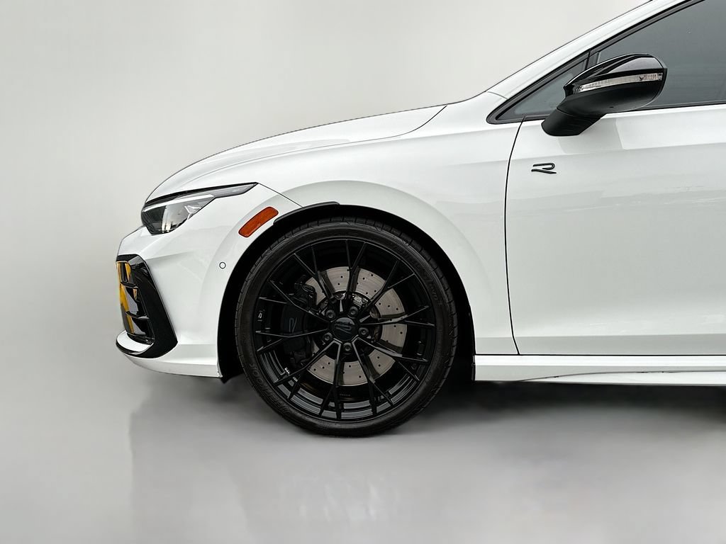 Used 2025 Volkswagen Golf R Black Edition AWD/4WD image 32