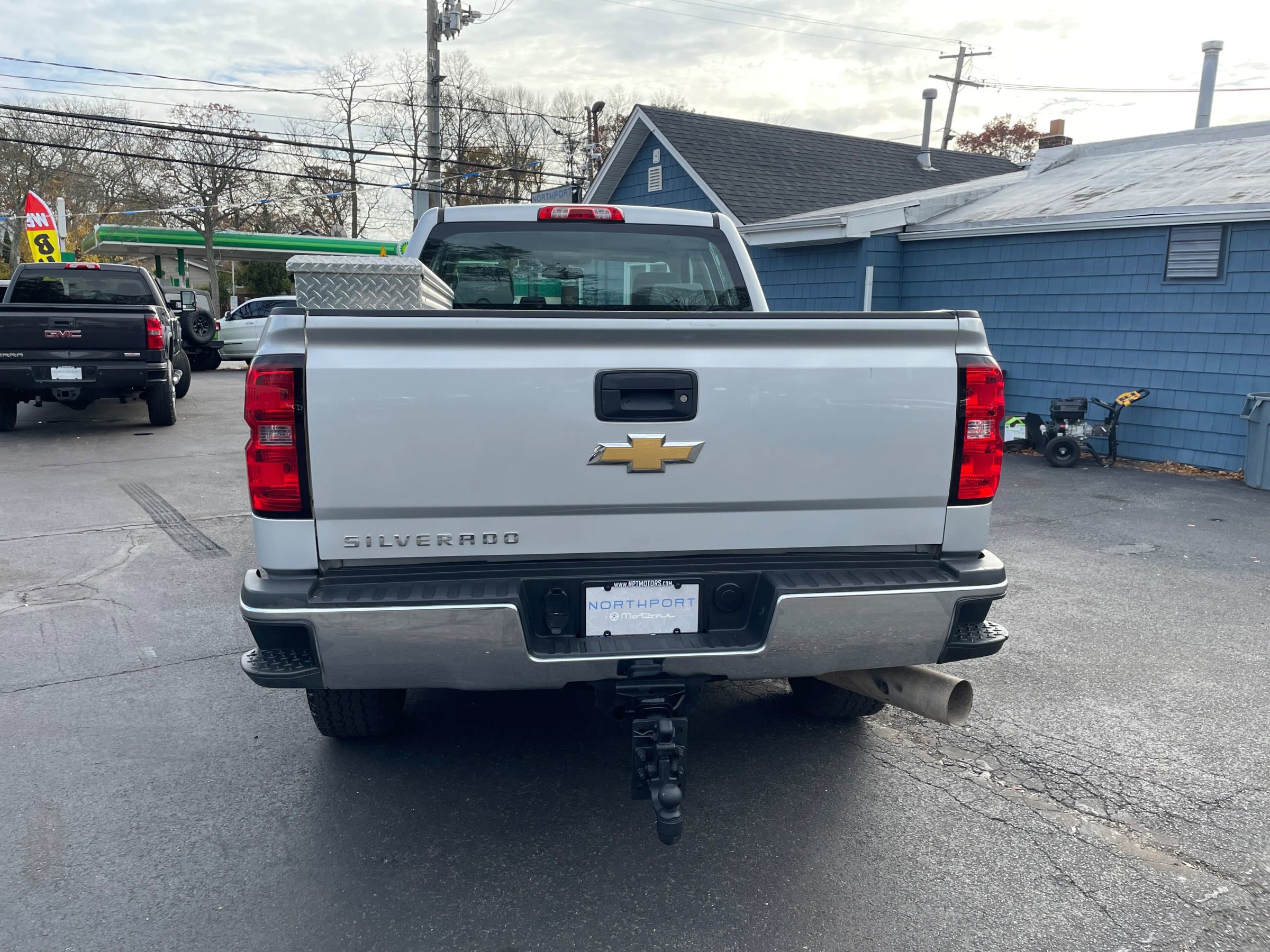 Used 2015 Chevrolet Silverado 2500 W/T w/ Snow Plow Prep Package image 5