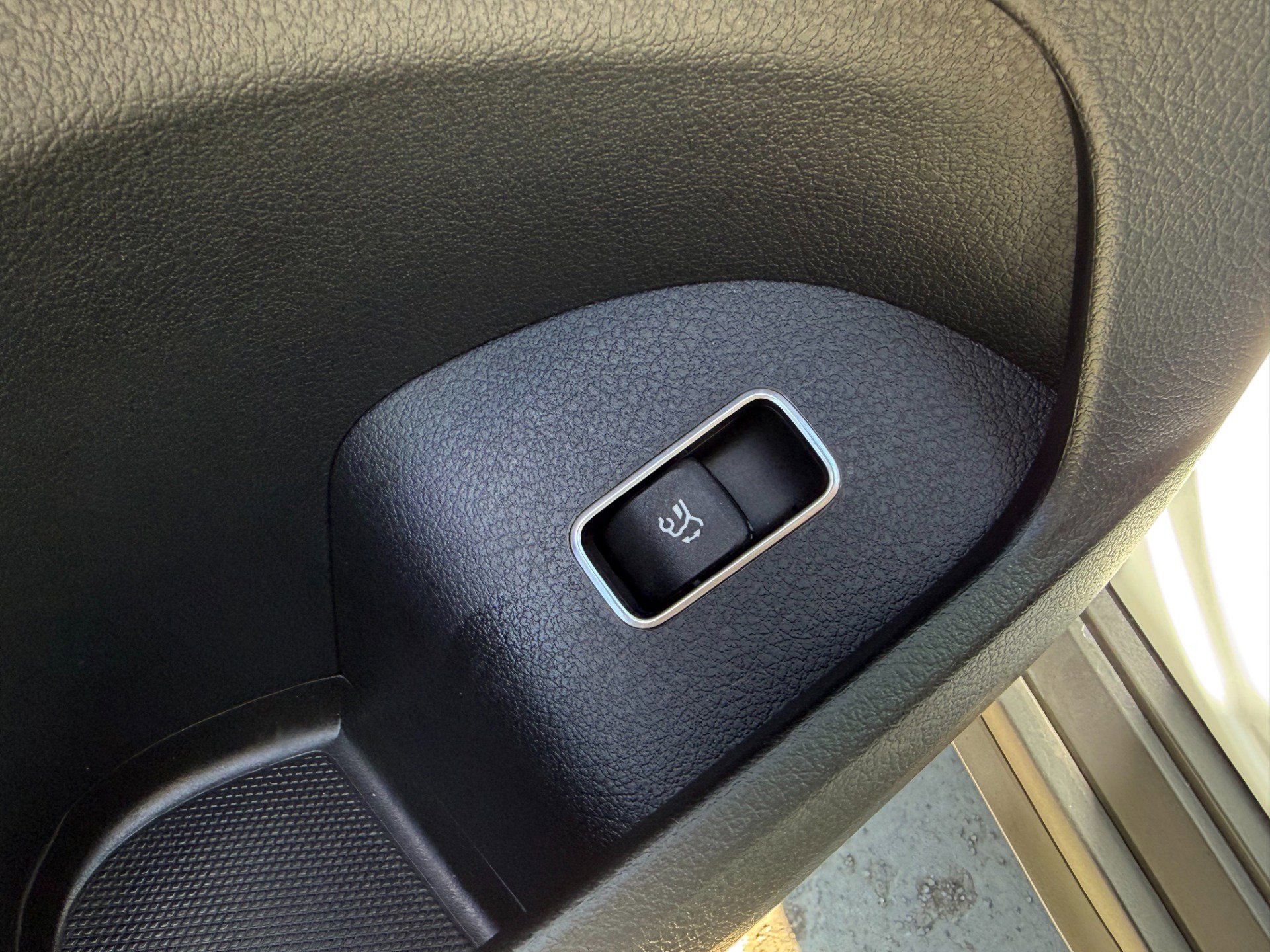 Used 2025 Mercedes-Benz GLS 450 4MATIC image 68