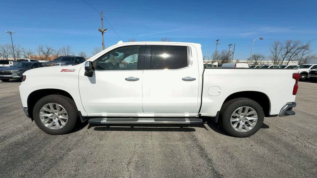 Used 2021 Chevrolet Silverado 1500 LTZ w/ Z71 Off-Road Package AWD/4WD image 5
