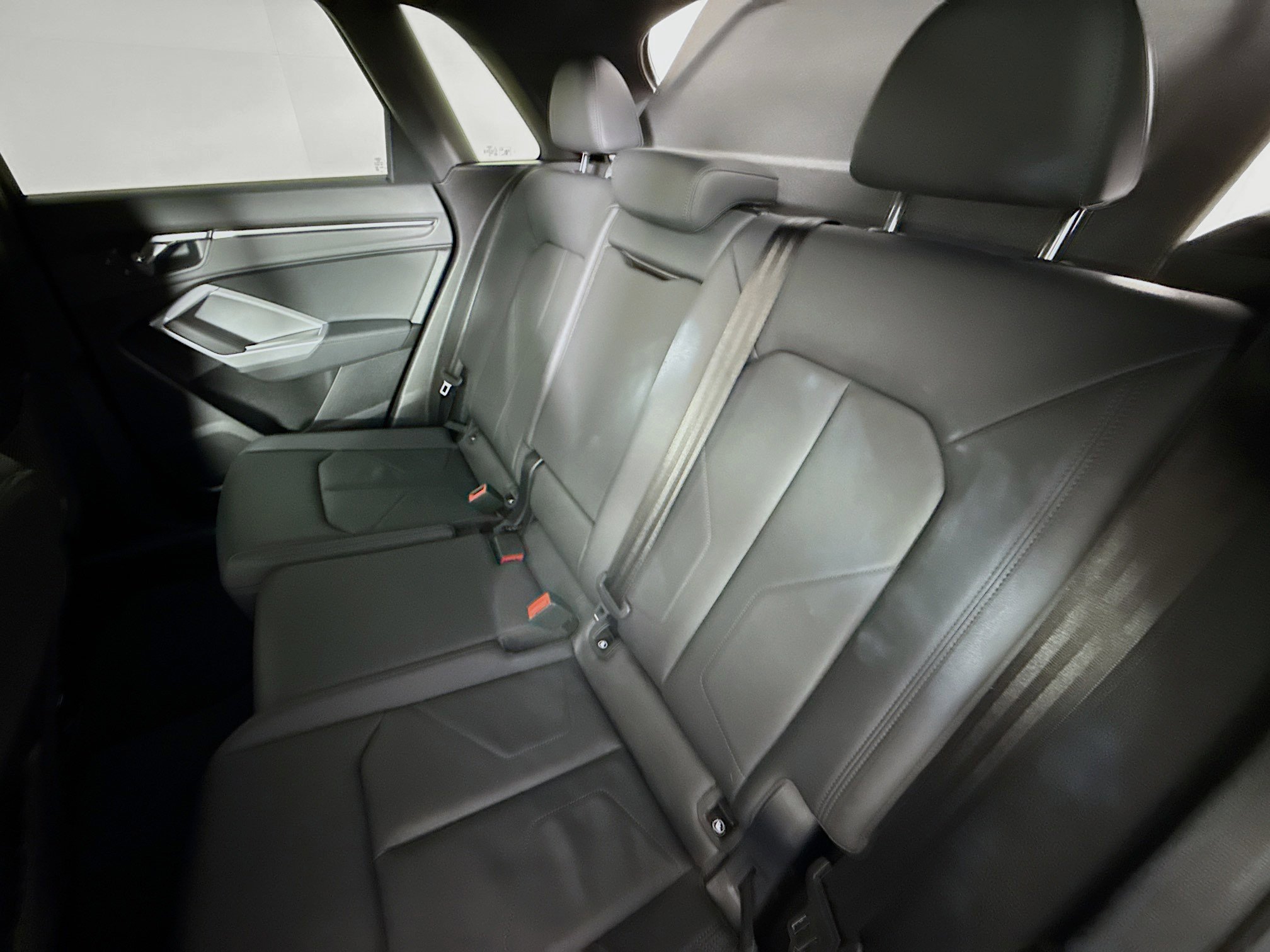 Used 2025 Audi Q3 2.0T Premium image 29