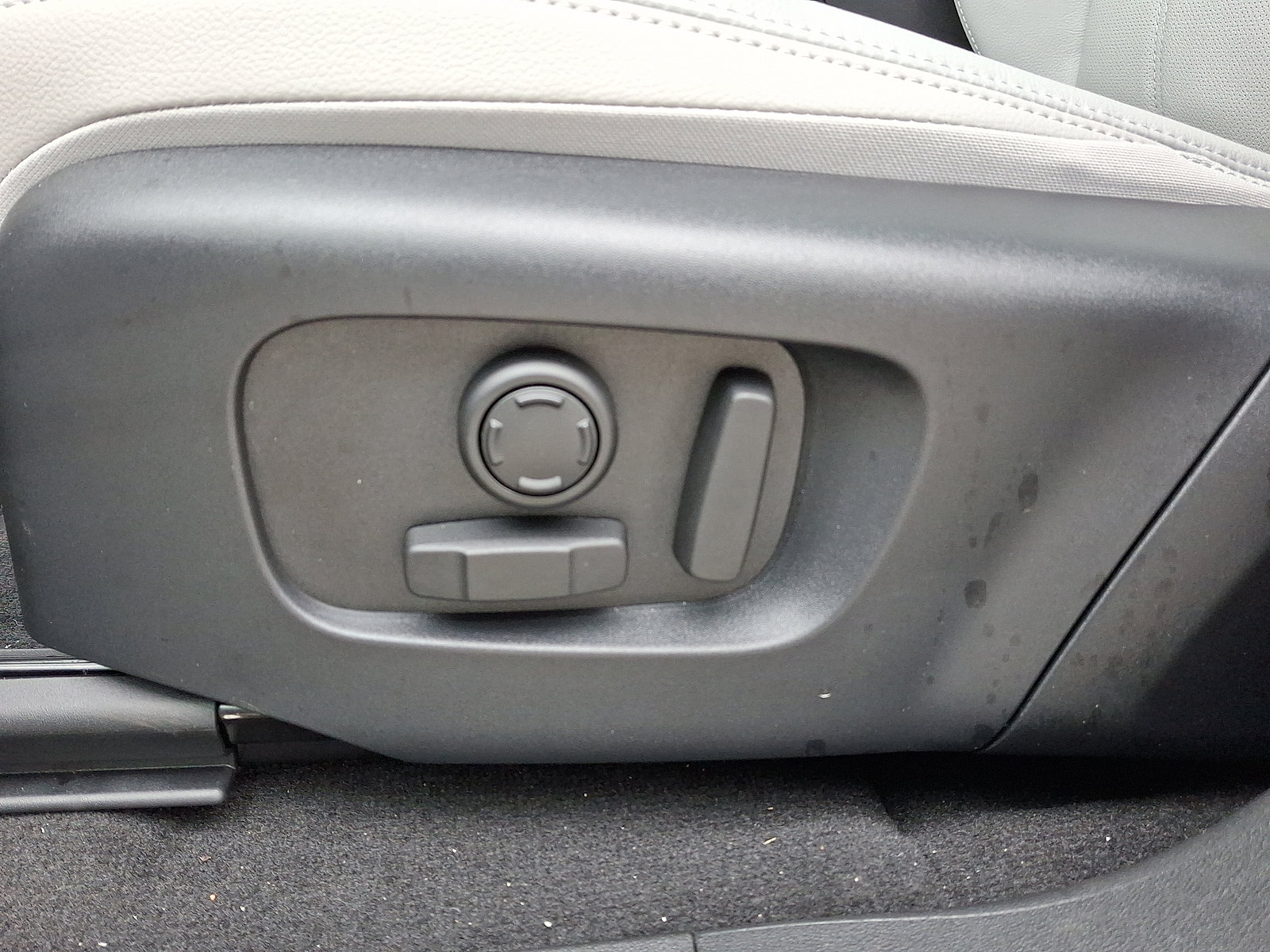 New 2026 Land Rover Range Rover Evoque S image 4