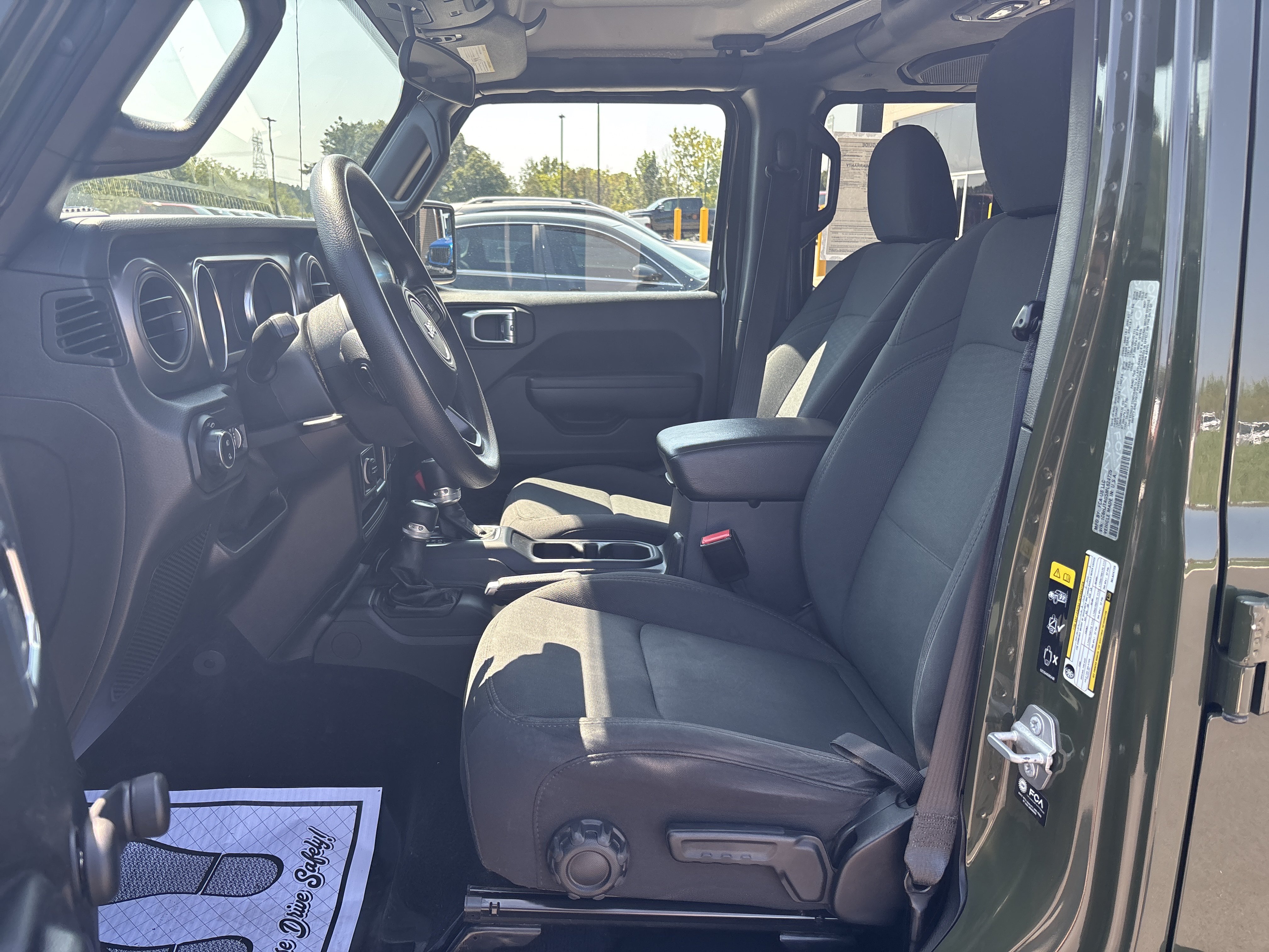 Used 2021 Jeep Gladiator Sport AWD/4WD image 11