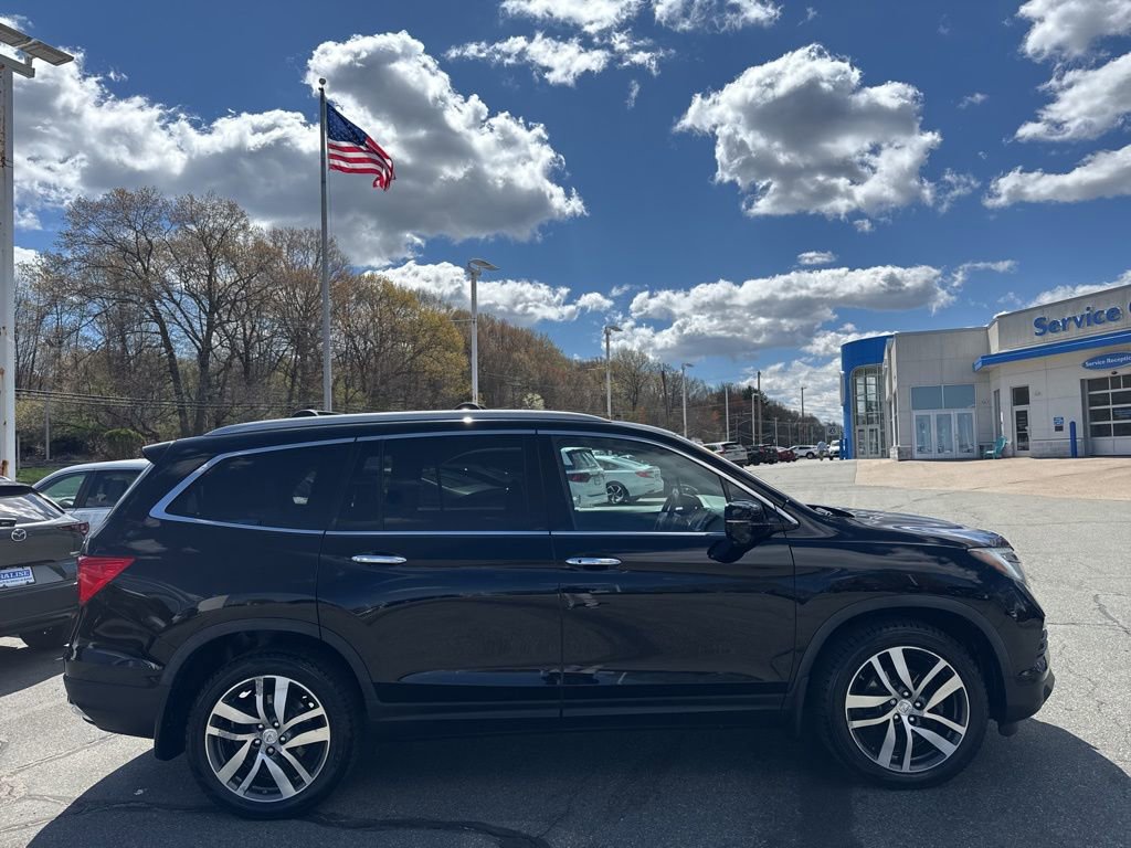 Used 2018 Honda Pilot Touring image 8