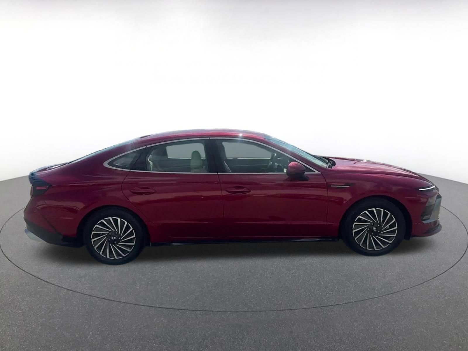 Used 2025 Hyundai Sonata SEL FWD image 16