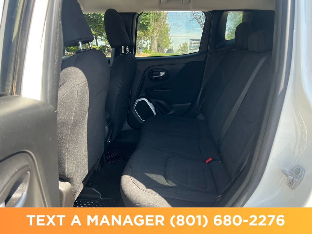 Used 2019 Jeep Renegade Latitude w/ Cold Weather Group AWD/4WD image 21