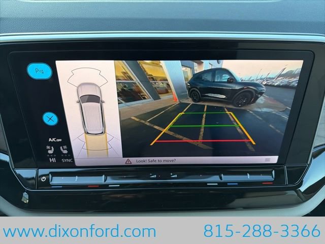 New 2026 Volkswagen Atlas SE image 11