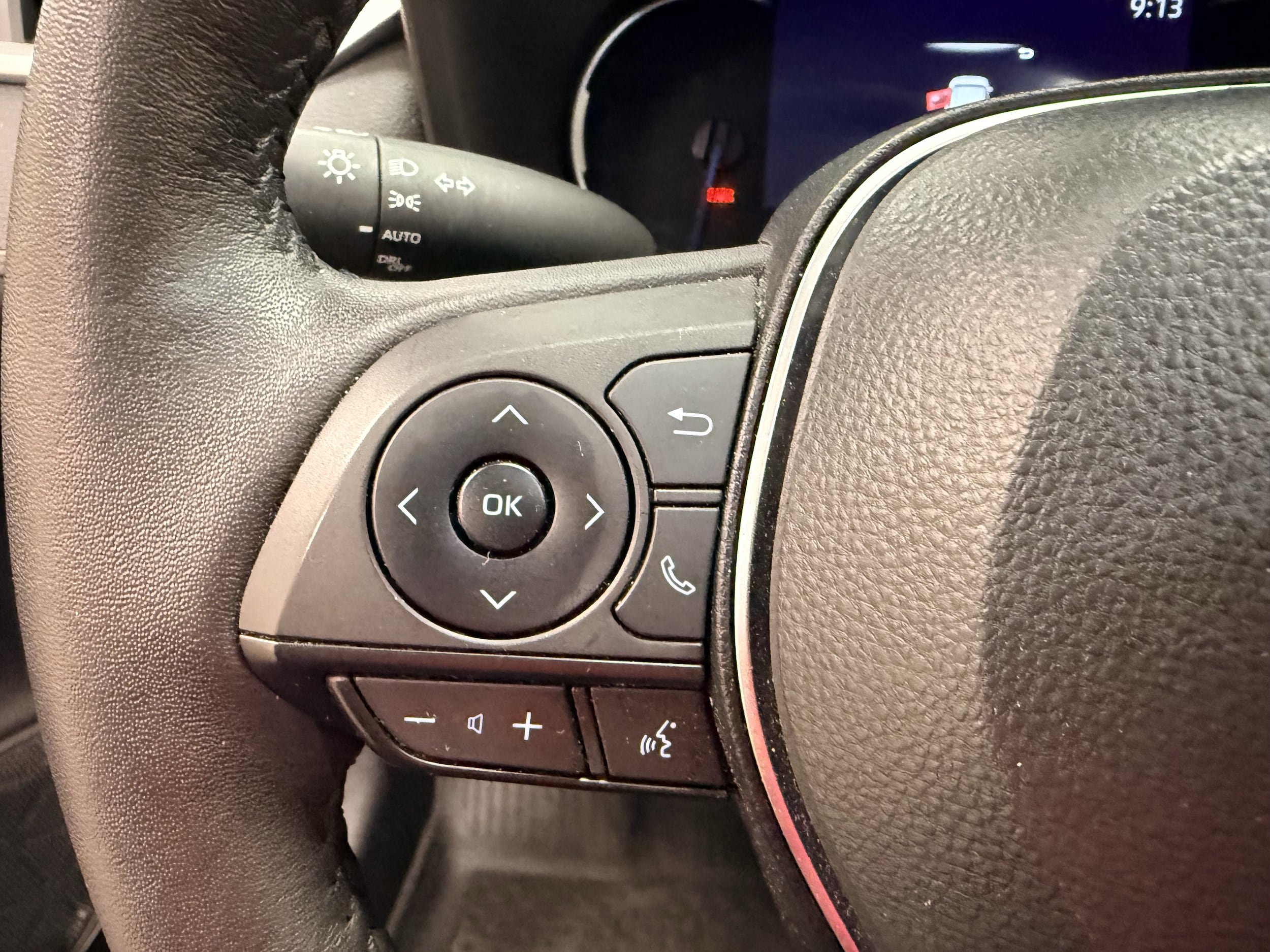 Used 2023 Toyota RAV4 XLE w/ Convenience Package AWD/4WD image 20